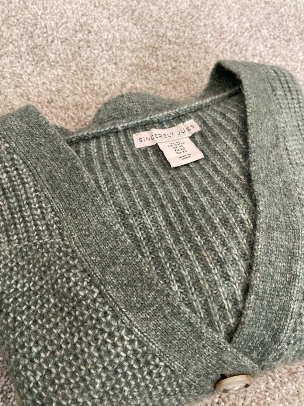 Sincerely Jules Olive Green V-Neck Cropped Button Cardigan XS ๐ค๐ - Picture 12 of 13